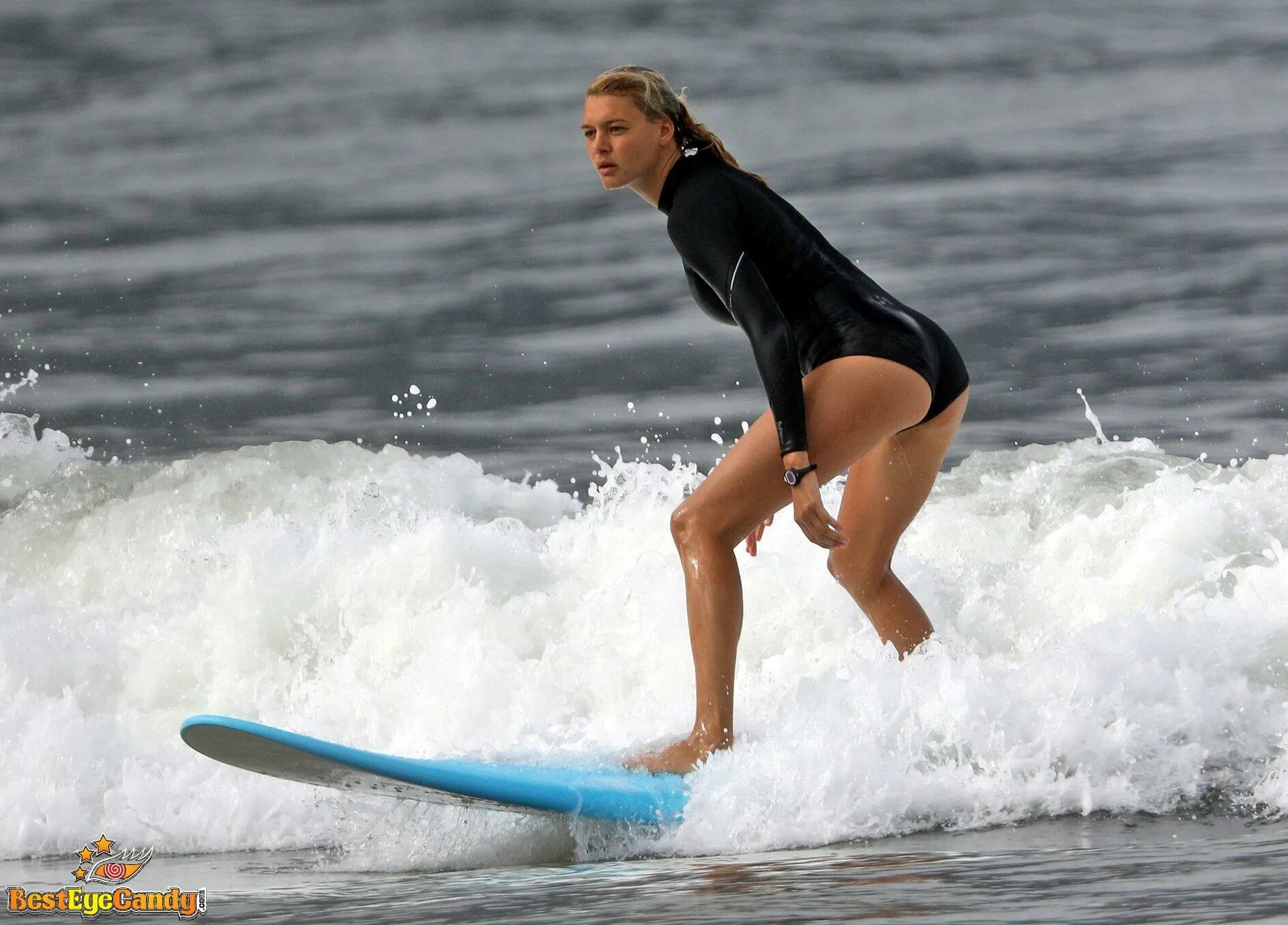 Kelly Rohrbach underwear in Aleppo