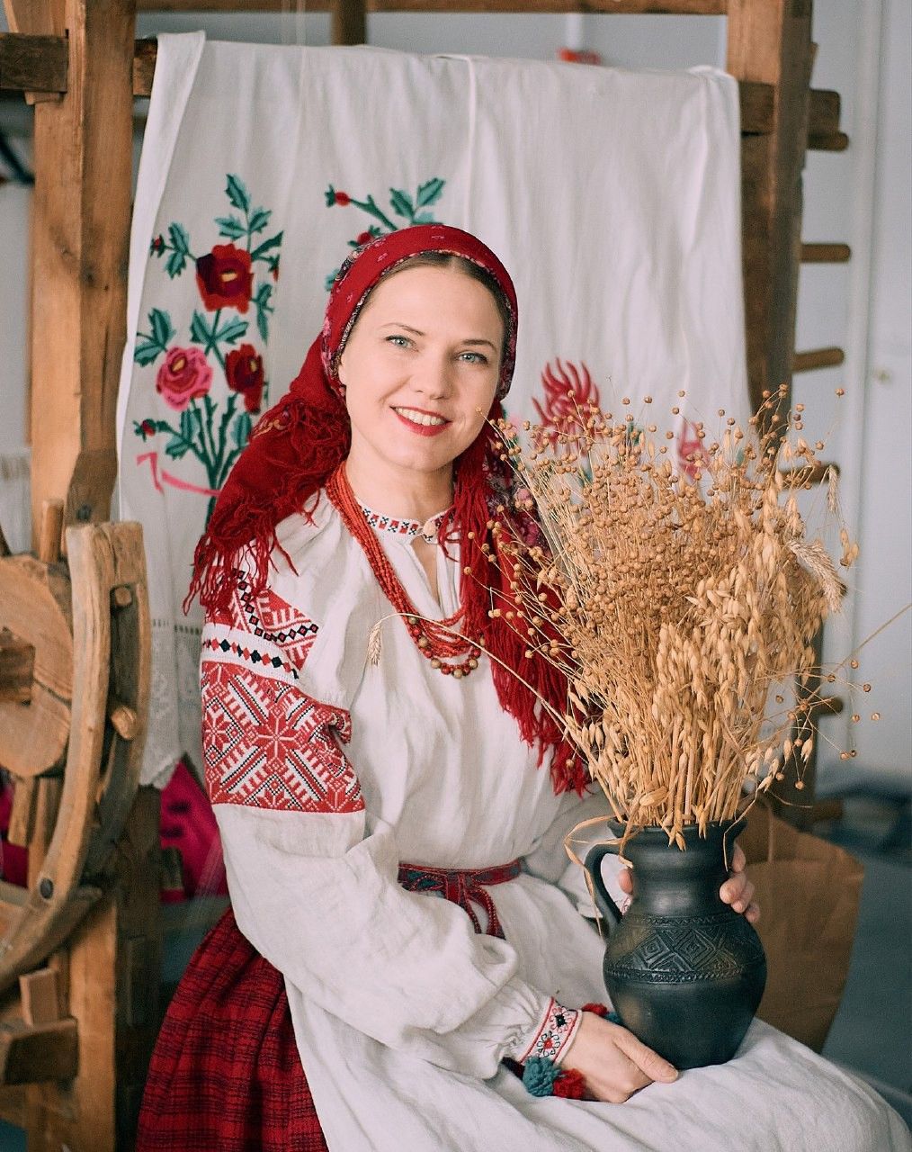 Women in Slavic costumes in Aleppo
