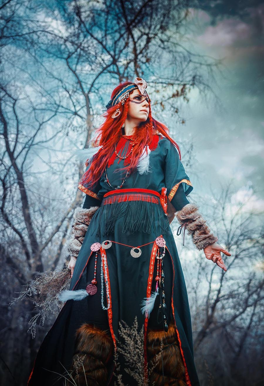 Girls in Slavic costumes underwear in Aleppo